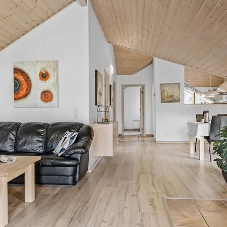 Gorgeous In With Kitchen