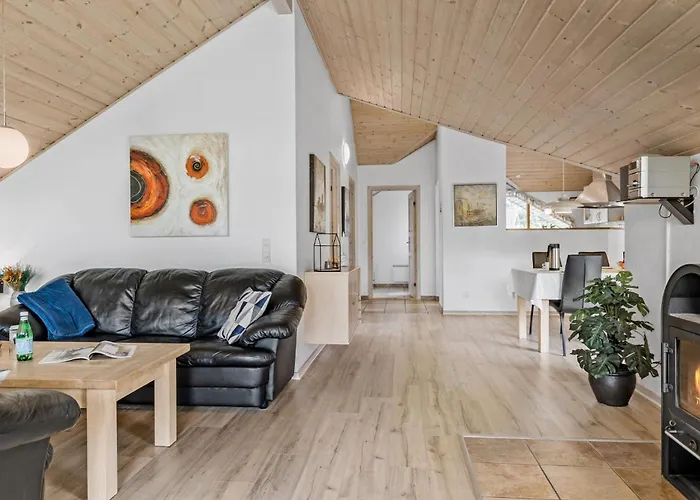 Gorgeous In With Kitchen